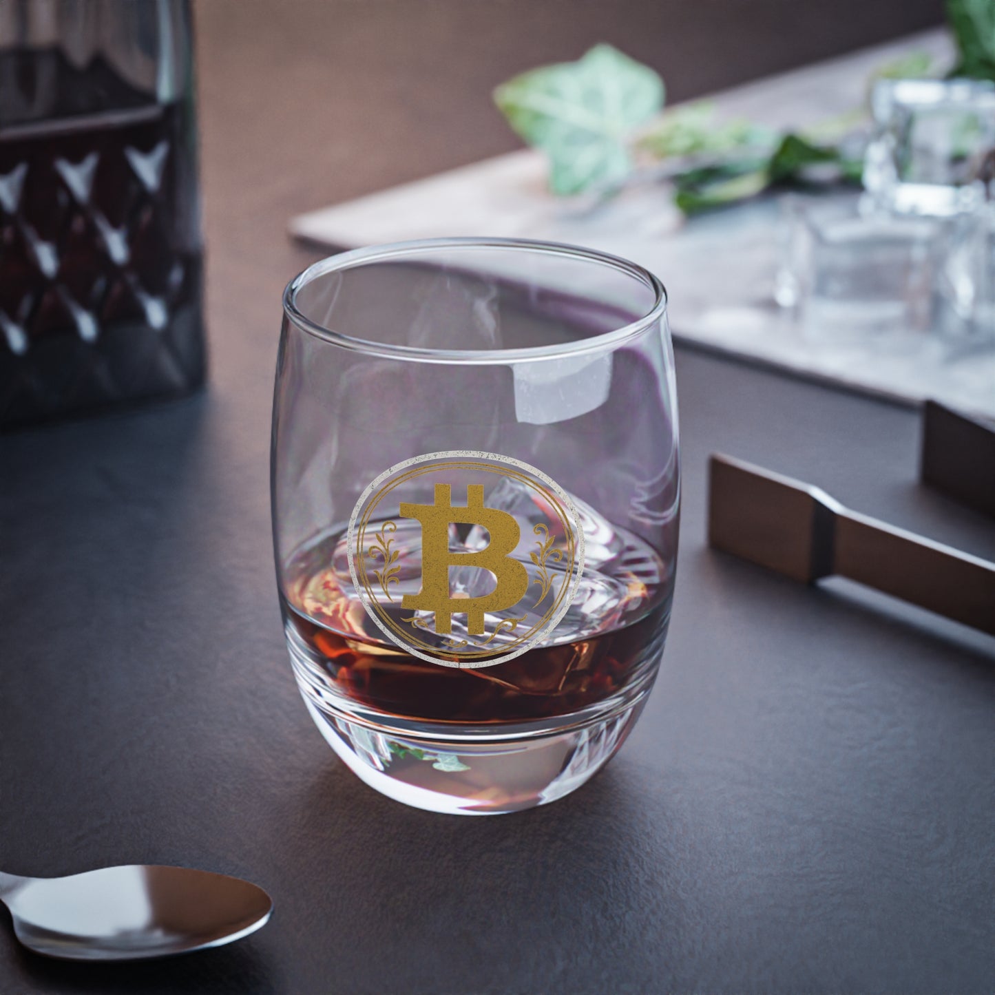 Bitcoin Whiskey Glass, Personalized Drinkware, Unique Gift for Whiskey Lovers, Barware, Elegant Glassware for Gifting